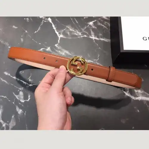 G*u*i s belte 1905bl0161