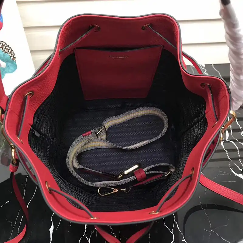 Pra*a bags 1907bp0011