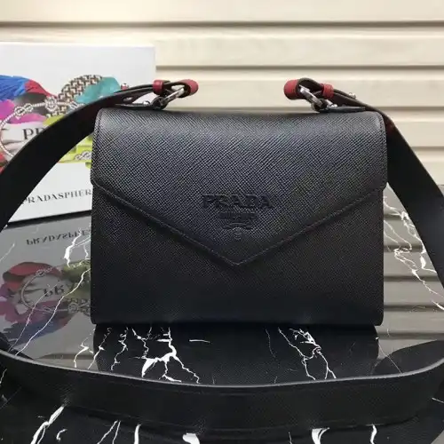 Pra*a bags 1907bp0051