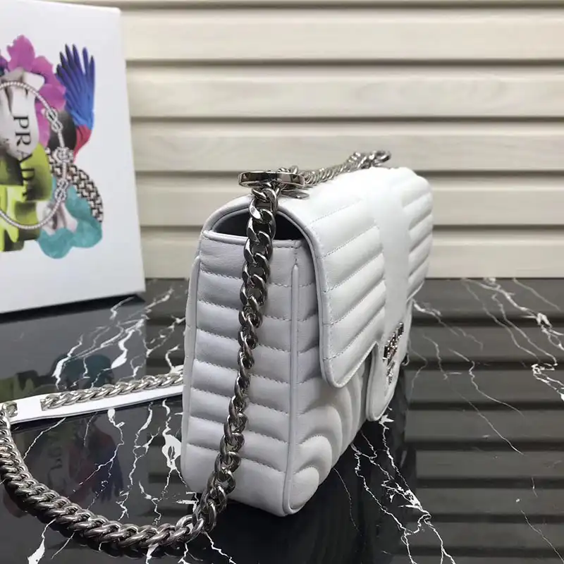 Pra*a bags 1907bp0074