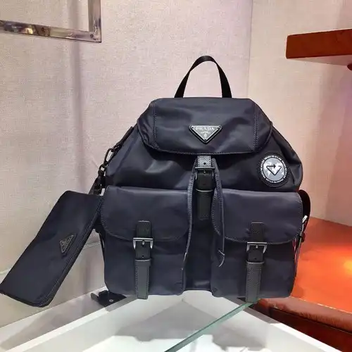 Pra*a bags 1910bb0002