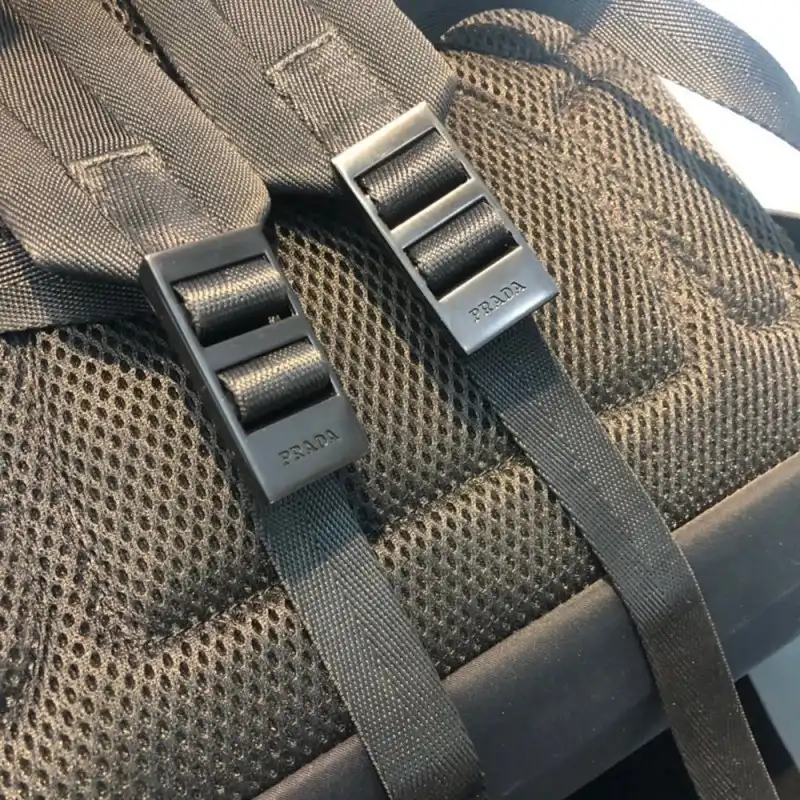 Pra*a bags 1910bb0067