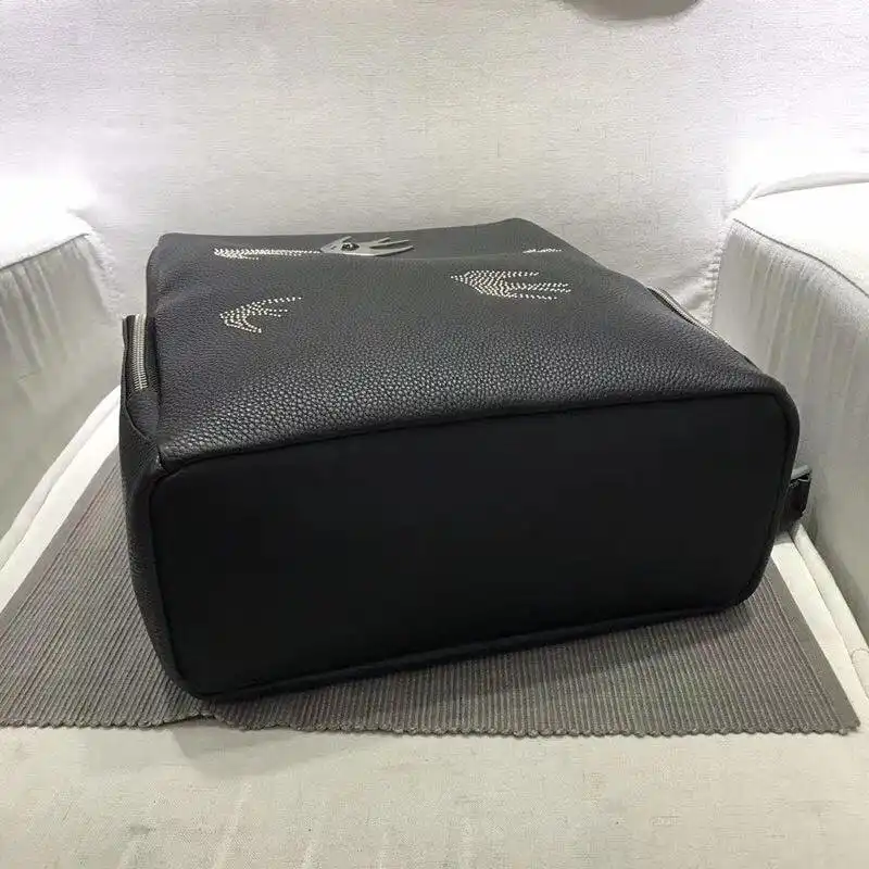 ale*d*r M*Q*en bags 1917m0003