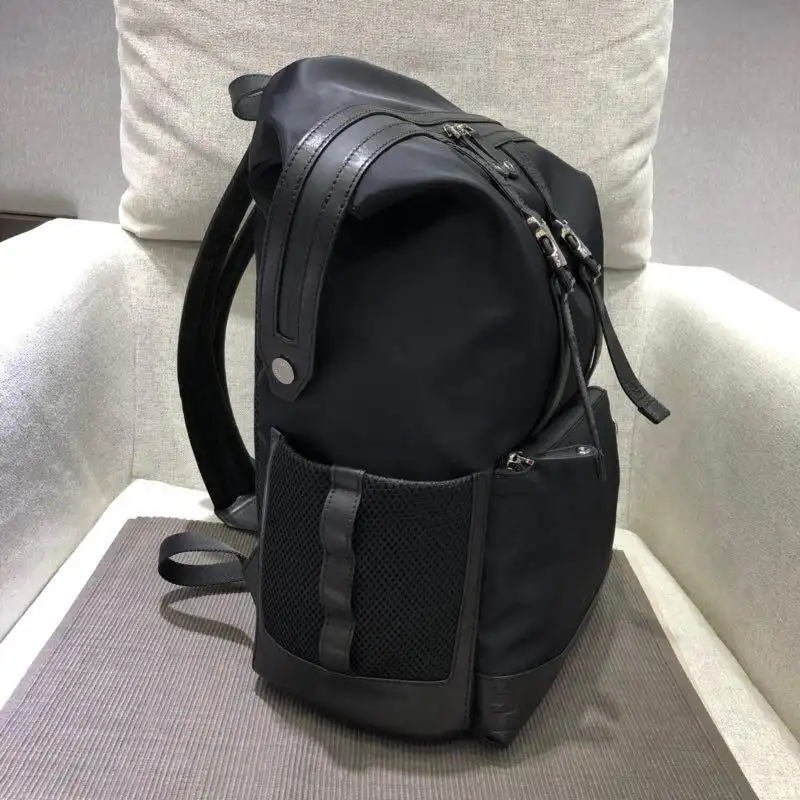 F**di bags 1917m0051