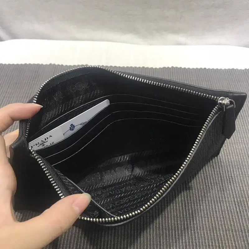 Pra*a bags 1917m0101