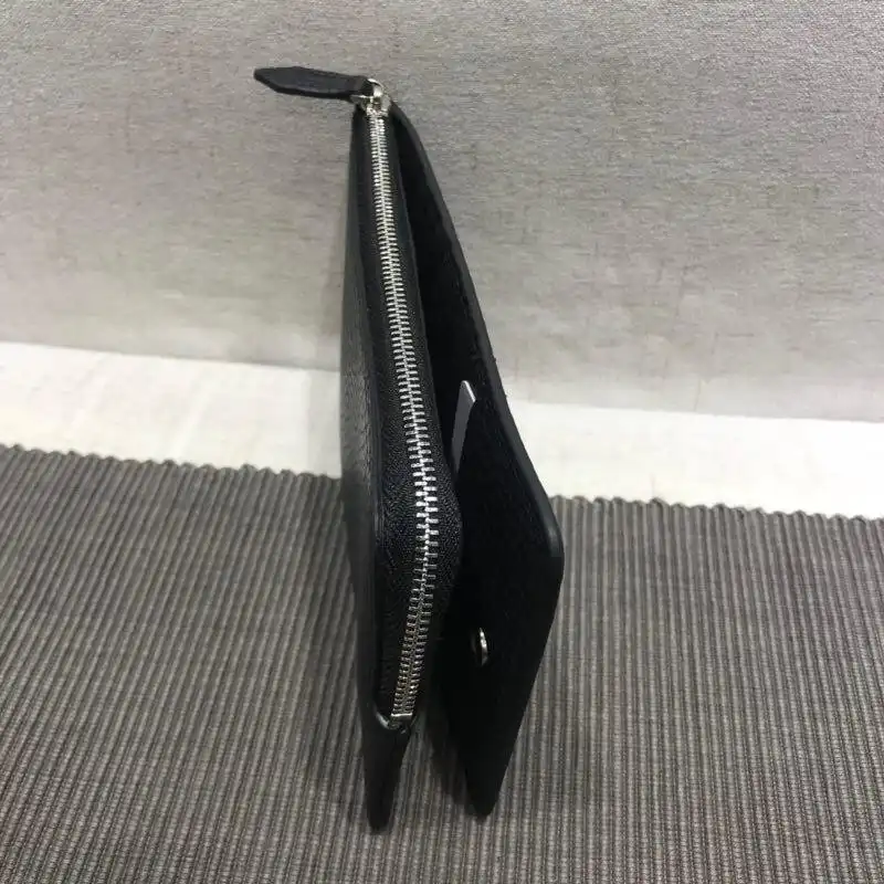 Pra*a bags 1917m0102