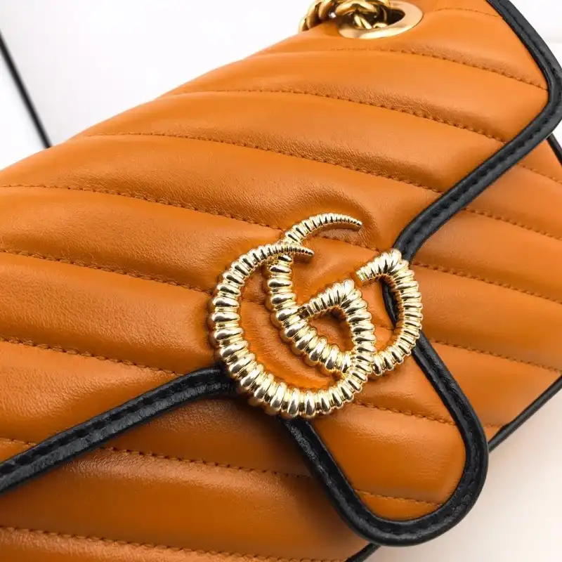 G*u*i bags 19b57g0015