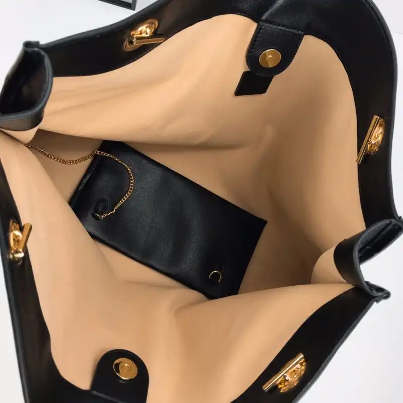 G*u*i bags 19b57g0033