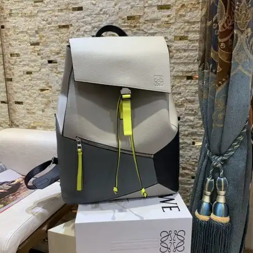 L0ew* s bag 19yan0006