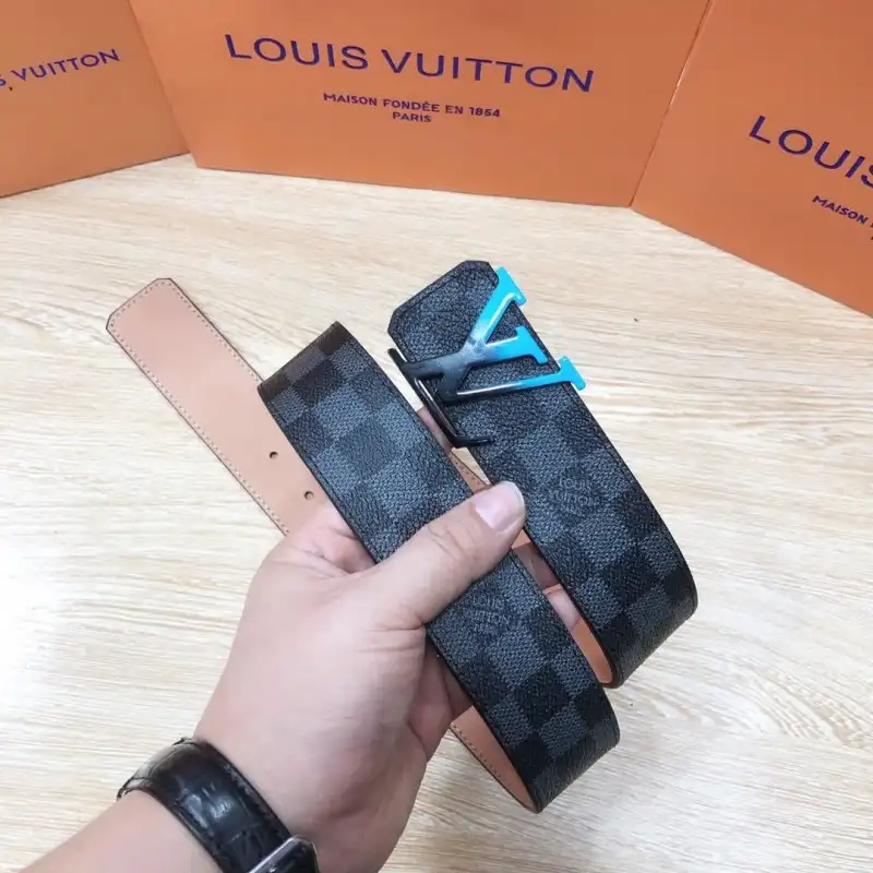 LV s Belte 19XIA0027