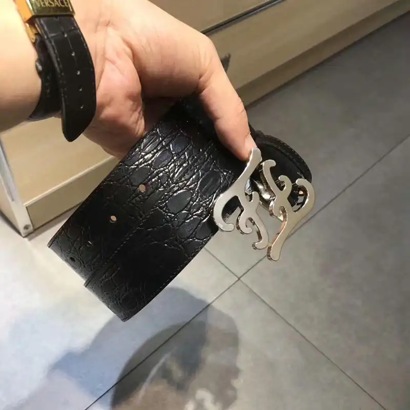 F**di s belte 19xf0049