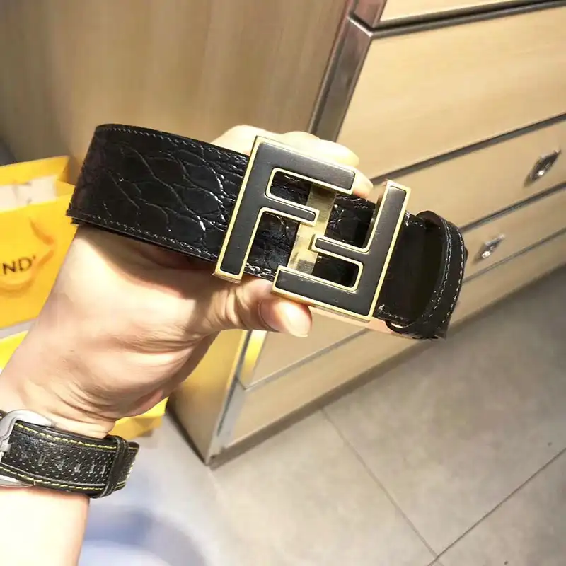 F**di s belte 19xf0052