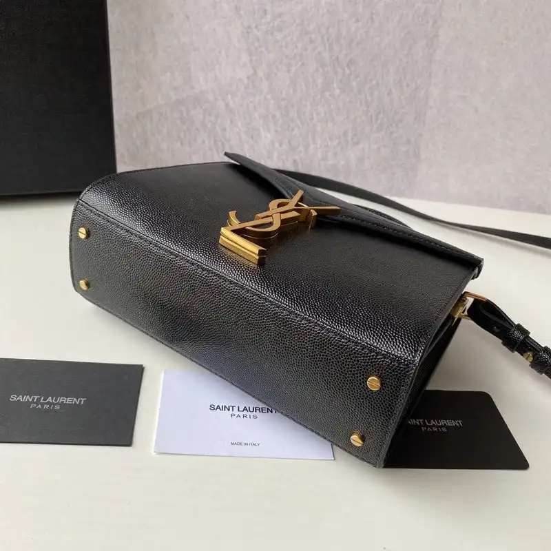 Y*L bags 2010b570019