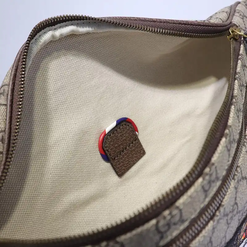 G*u*i belt bags 19gm0024