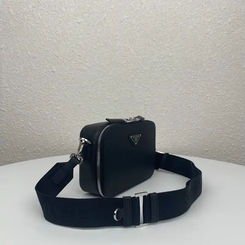 Pra*a bags 206b570119