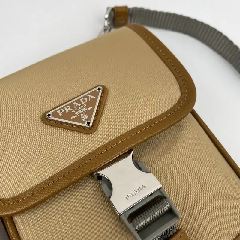 Pra*a bags 206b570128