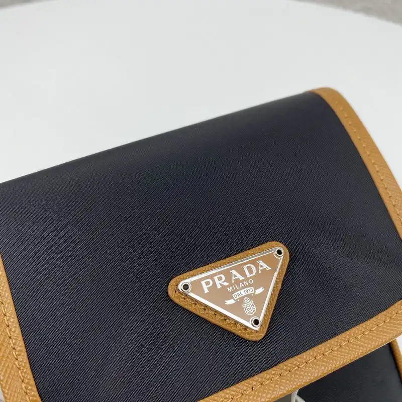 Pra*a bags 206b570129