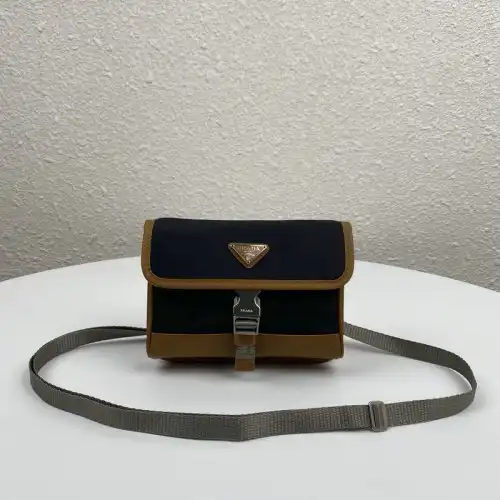 Pra*a bags 206b570131