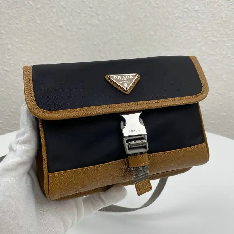 Pra*a bags 206b570131