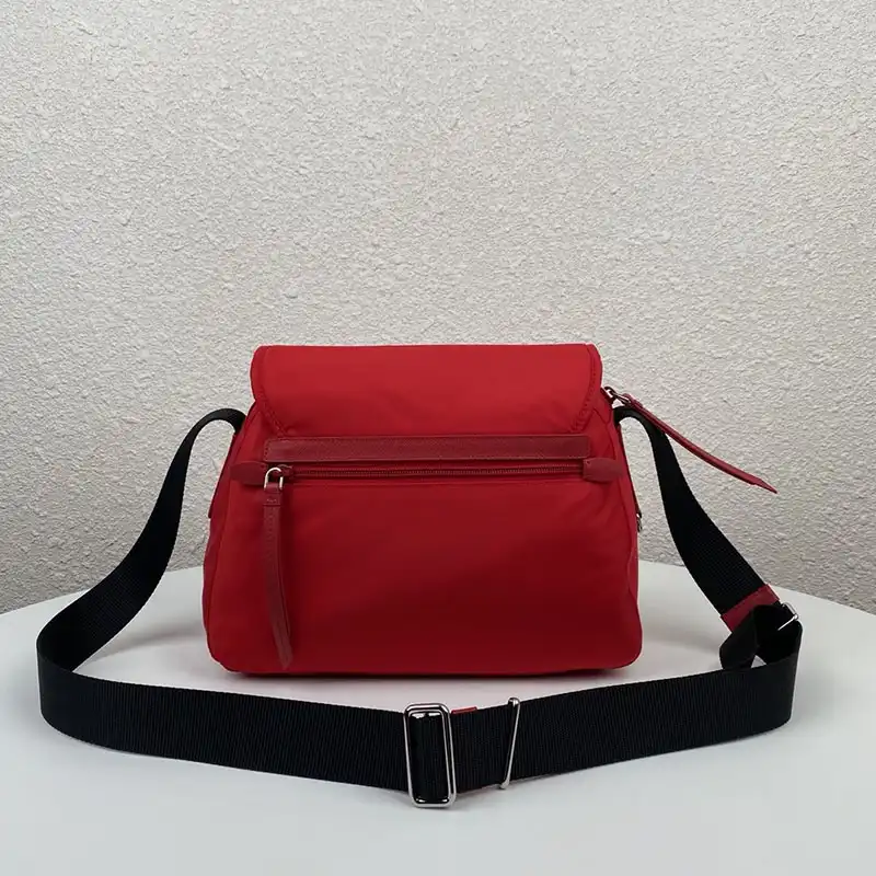 Pra*a bags 208b570121