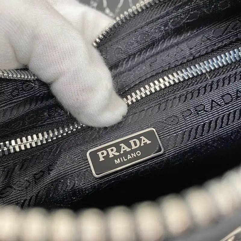 Pra*a bags 208b570126