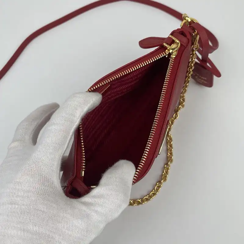 Pra*a bags 208b570133