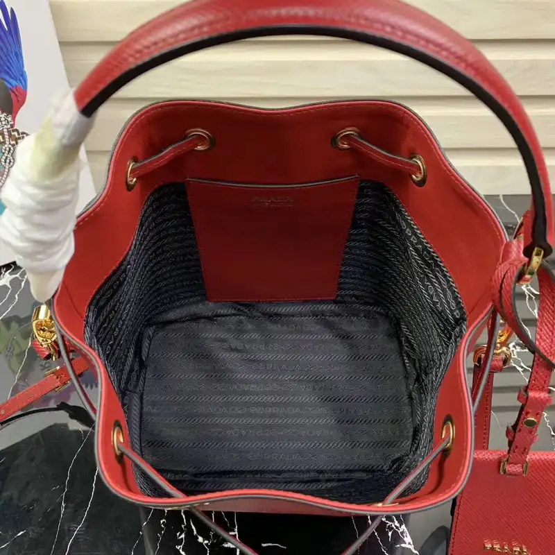 Pra*a bags 20b570135