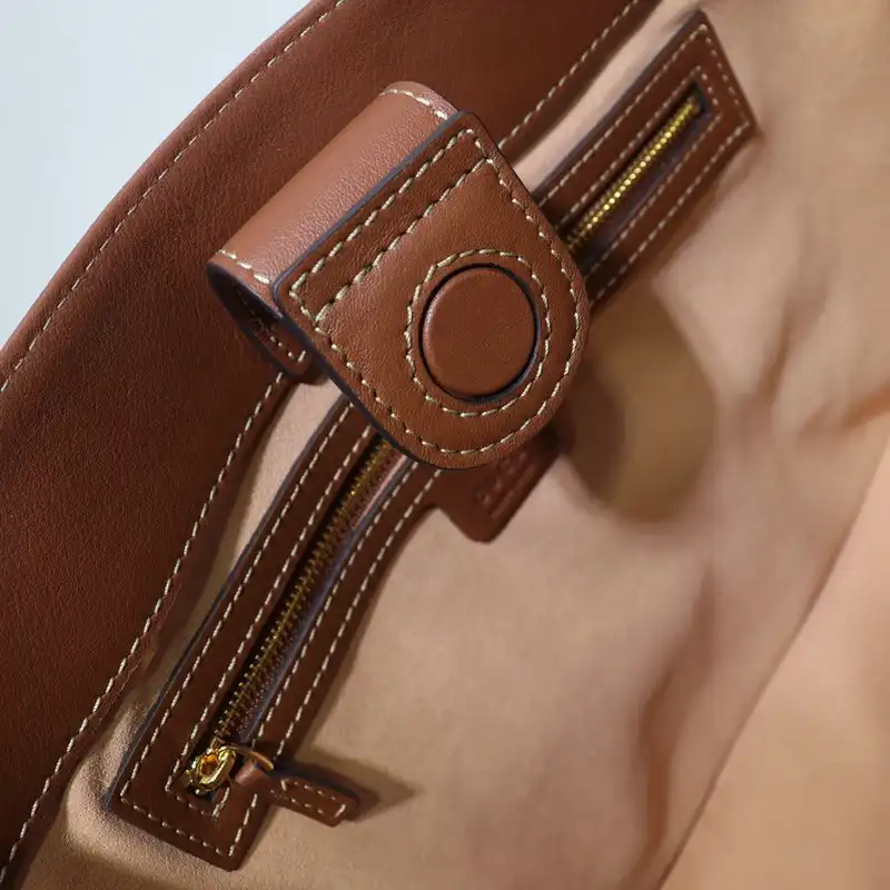 G*u*i bags 20guc0012