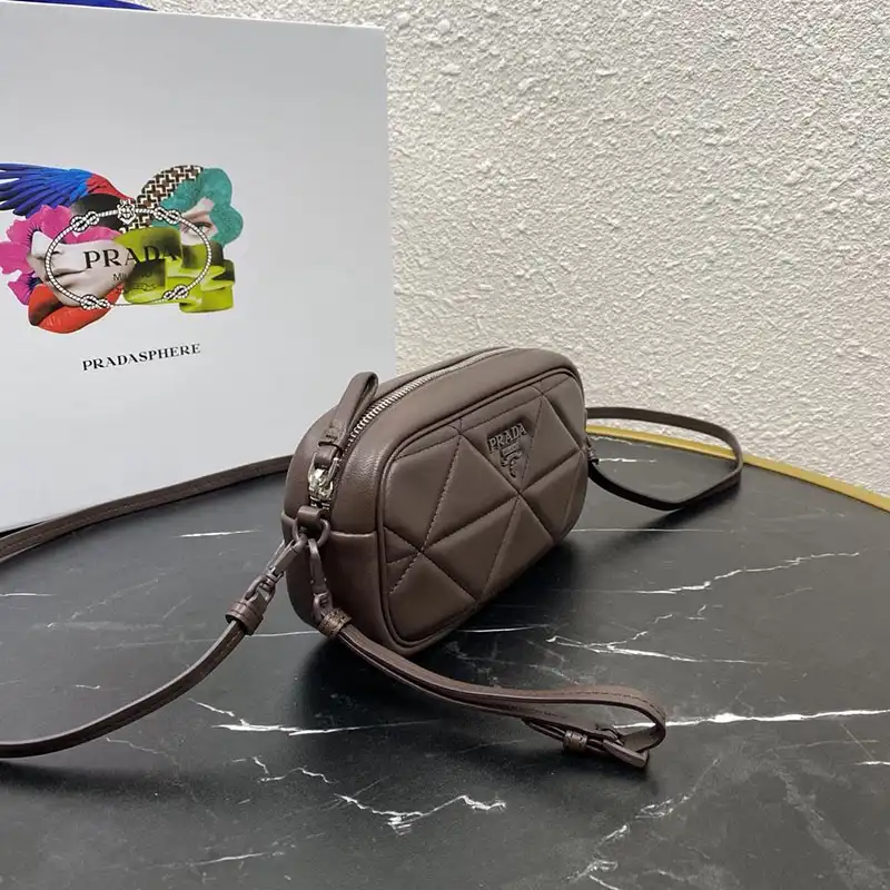 Pra*a bags 204b570042