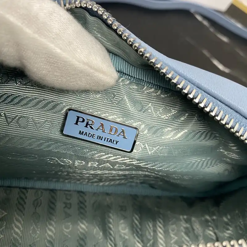 Pra*a bags 204b570043