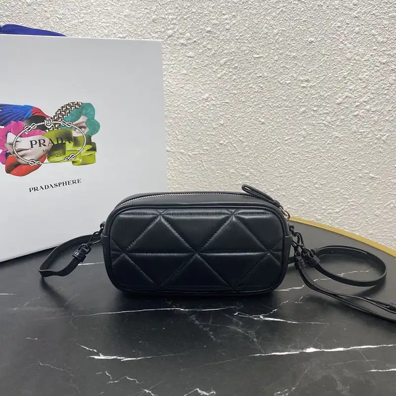 Pra*a bags 204b570048