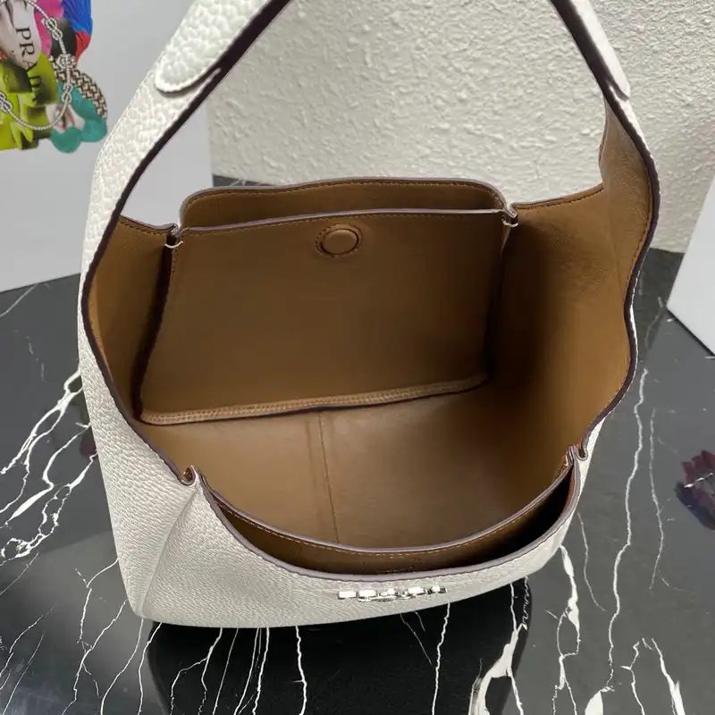 Pra*a bags 205fy0192