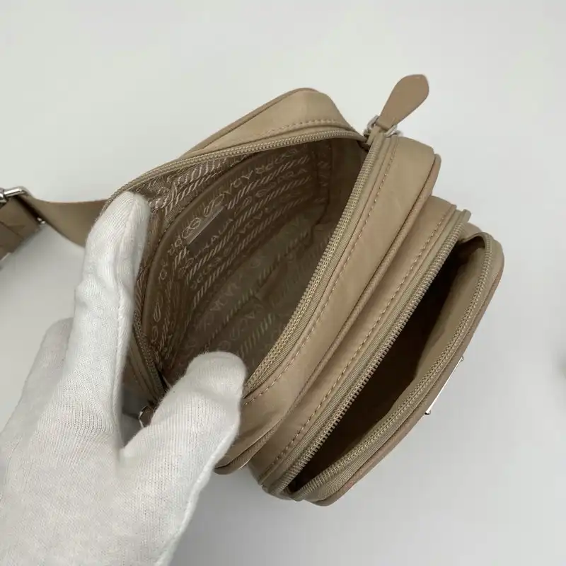 Pra*a bags 2101sh0034