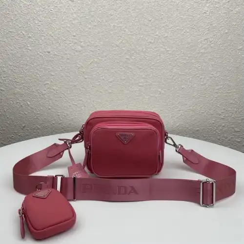 Pra*a bags 2101sh0035