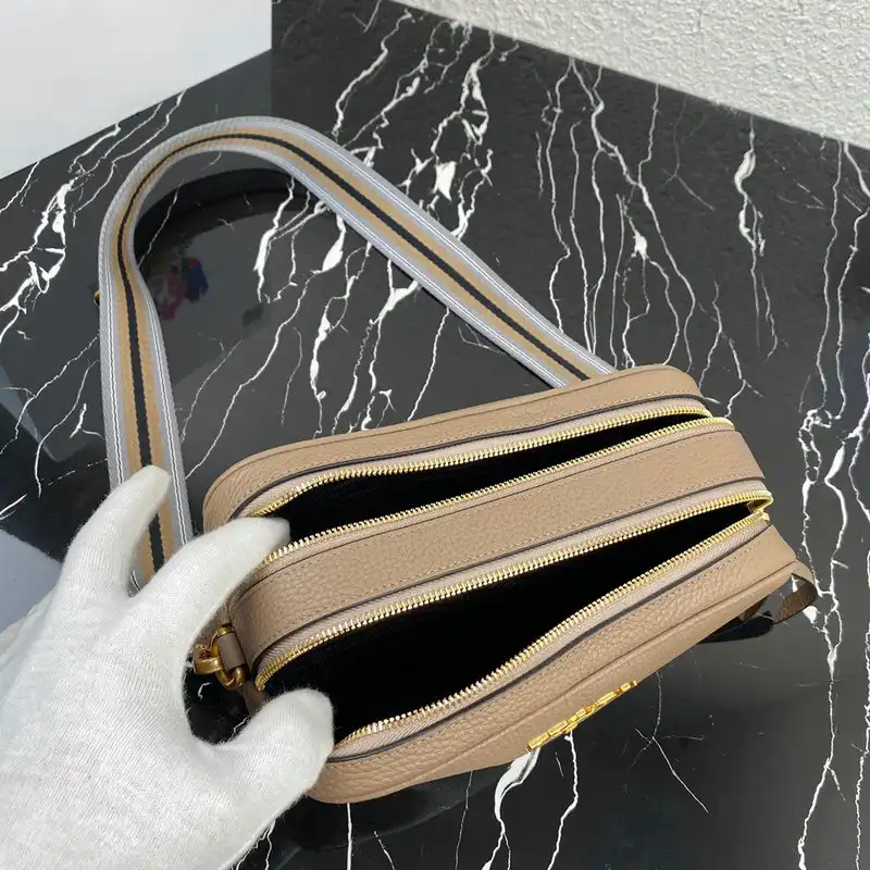 Pra*a bags 2104dj0036