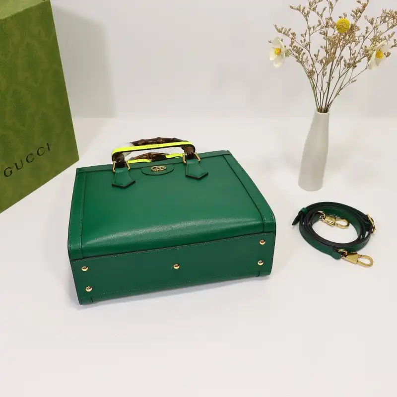 G*u*i s bags 2108dj0080