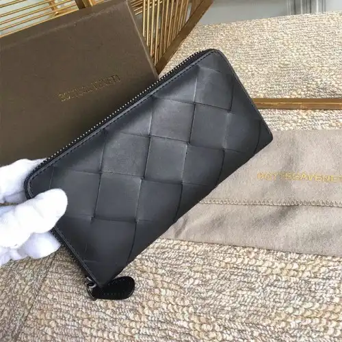 bo*te*ga Ve*ne*ta bag 2108sf0132