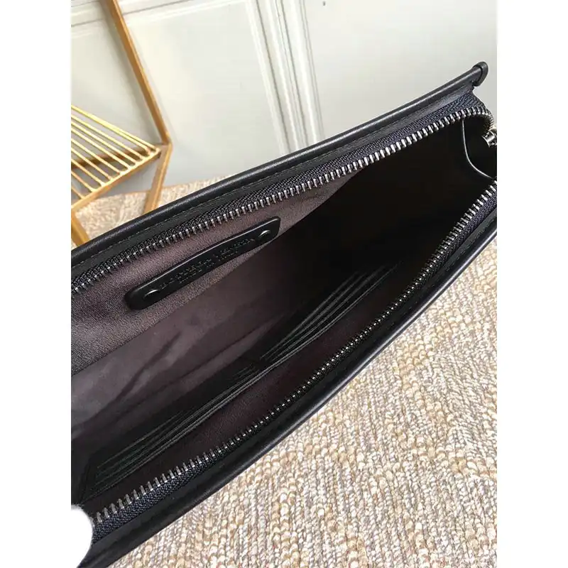 bo*te*ga Ve*ne*ta bag 2108sf0161