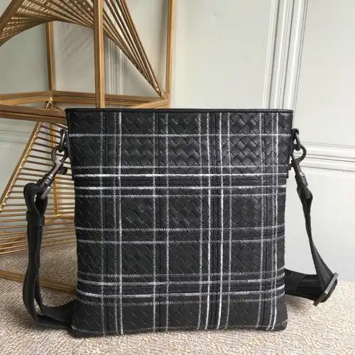 bo*te*ga Ve*ne*ta bag 2108sf0167