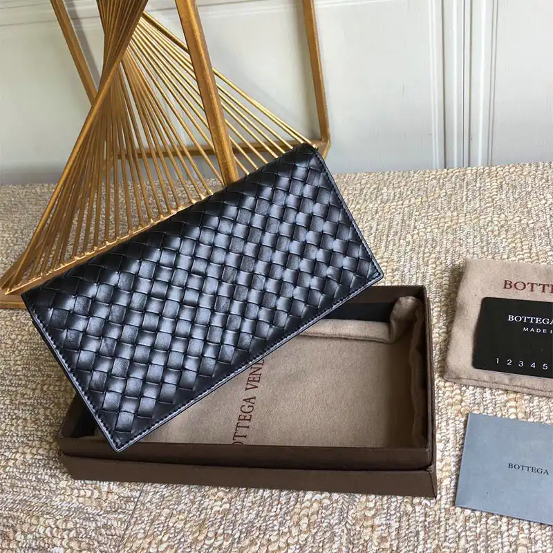 bo*te*ga Ve*ne*ta bag 2108sf0186