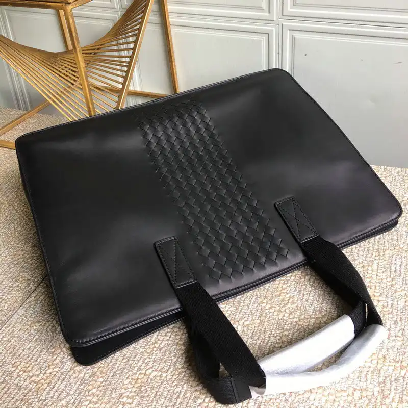 bo*te*ga Ve*ne*ta bag 2108sf0196