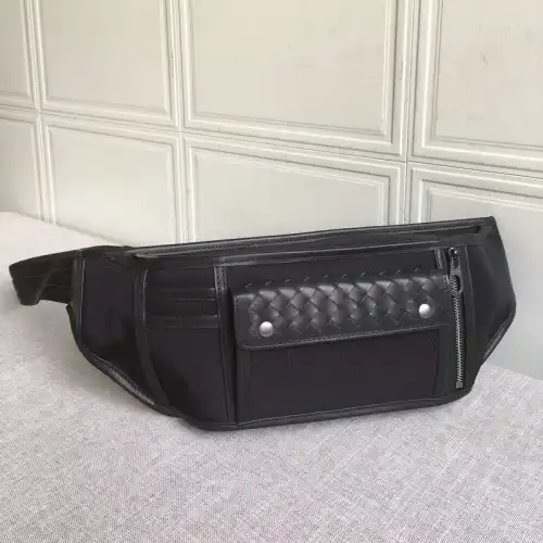 bo*te*ga Ve*ne*ta bag 2108sf0205