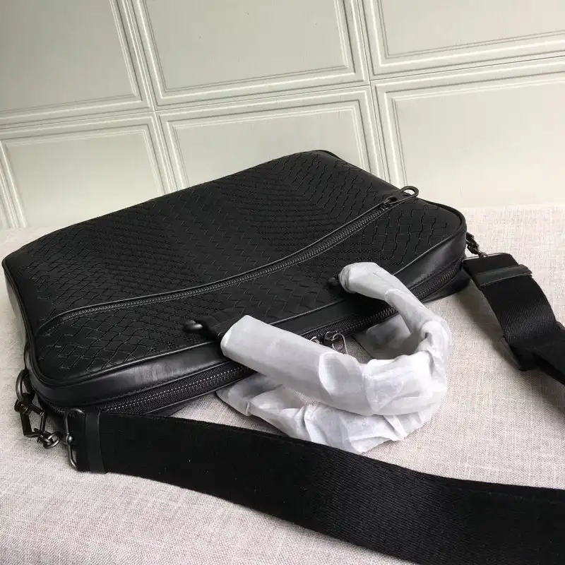 bo*te*ga Ve*ne*ta bag 2108sf0215