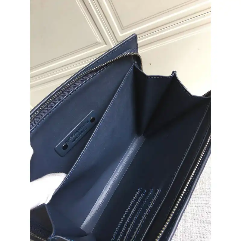 bo*te*ga Ve*ne*ta bag 2108sf0236