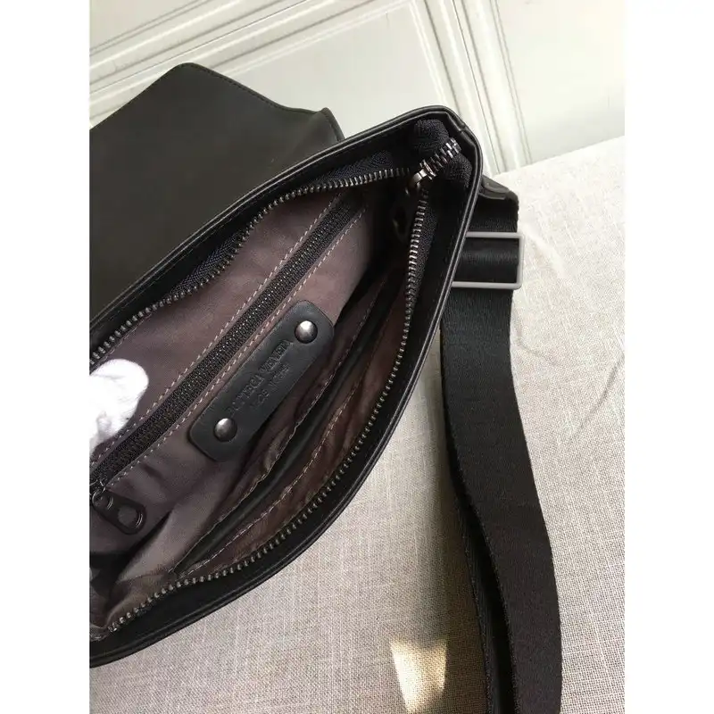 bo*te*ga Ve*ne*ta bag 2108sf0242