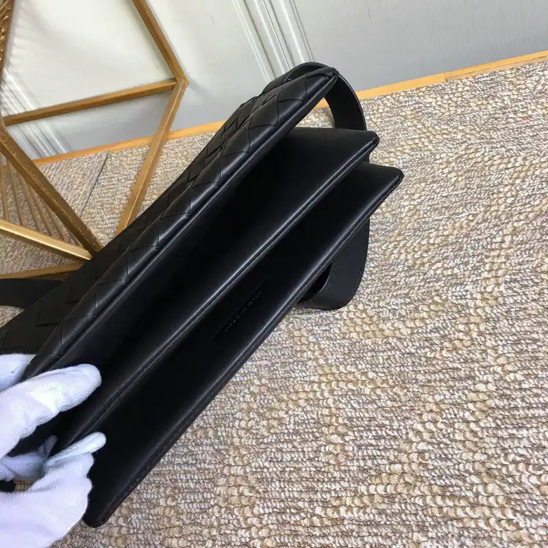 bo*te*ga Ve*ne*ta bag 2108sf0283