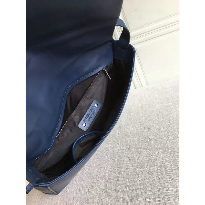 bo*te*ga Ve*ne*ta bag 2108sf0285