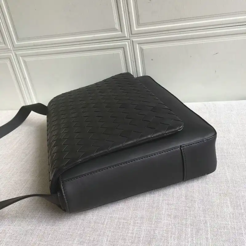 bo*te*ga Ve*ne*ta bag 2108sf0286