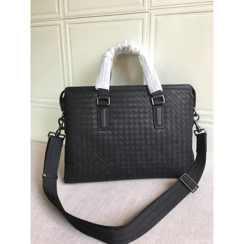 bo*te*ga Ve*ne*ta bag 2108sf0289