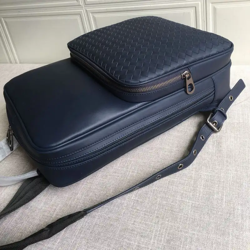 bo*te*ga Ve*ne*ta bag 2108sf0294